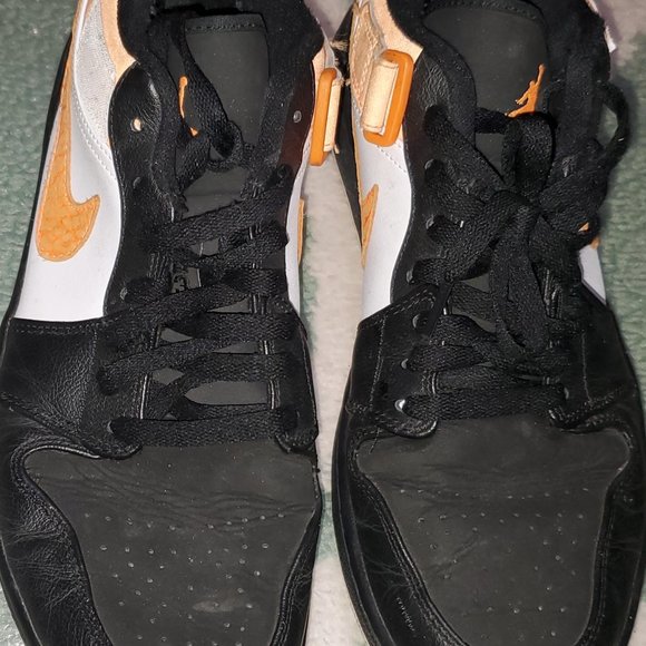 Nike Air Jordan Tennis Shoes, Size 11.5 - Picture 4 of 4